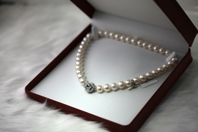 Illustrative jewellery photography